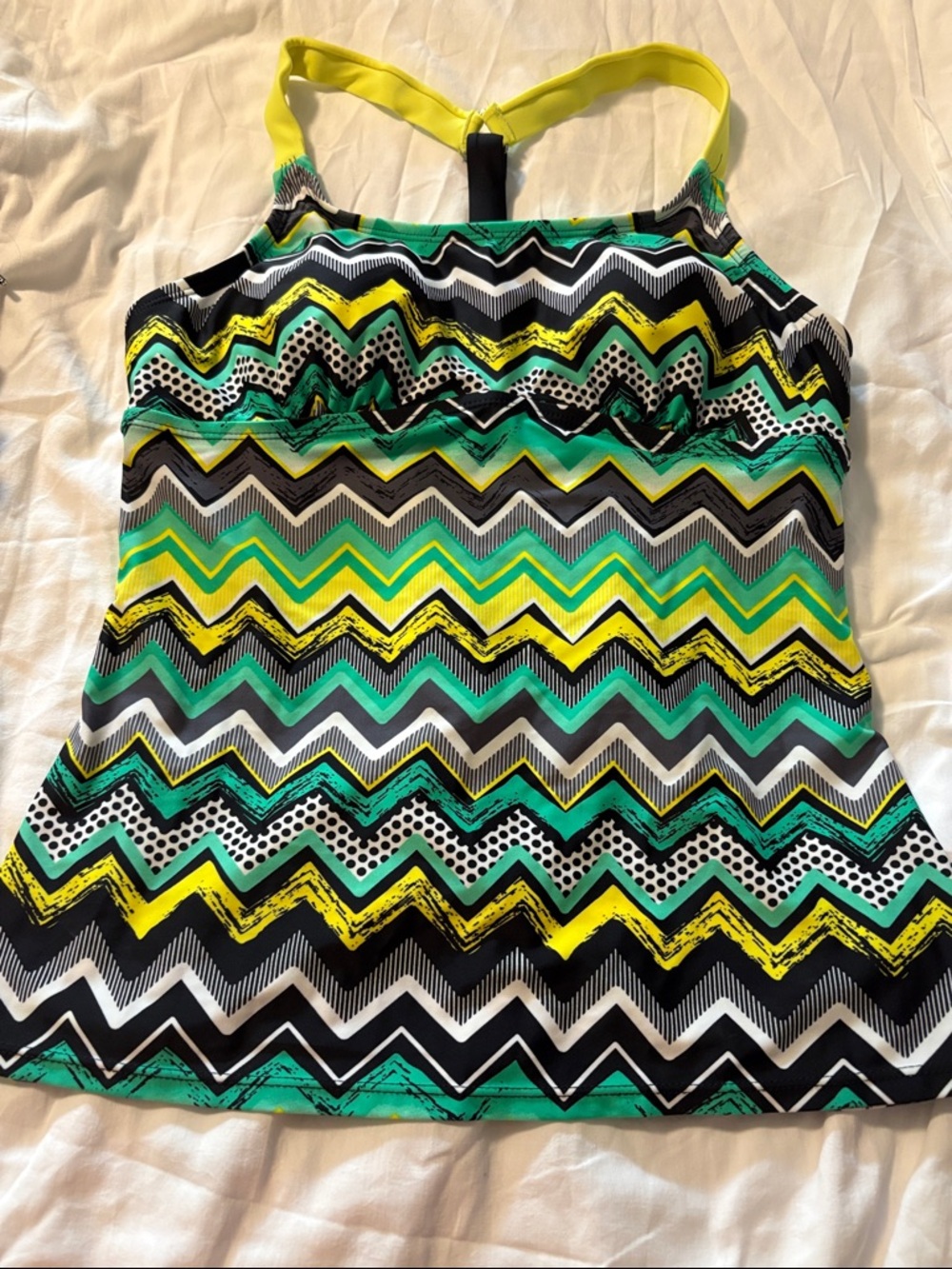 Women’s Chevron Print Tank Top in Yellow & Green